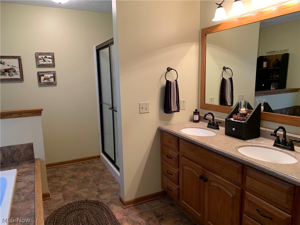 2379 Deer Creek Circle Orrville OH 44667