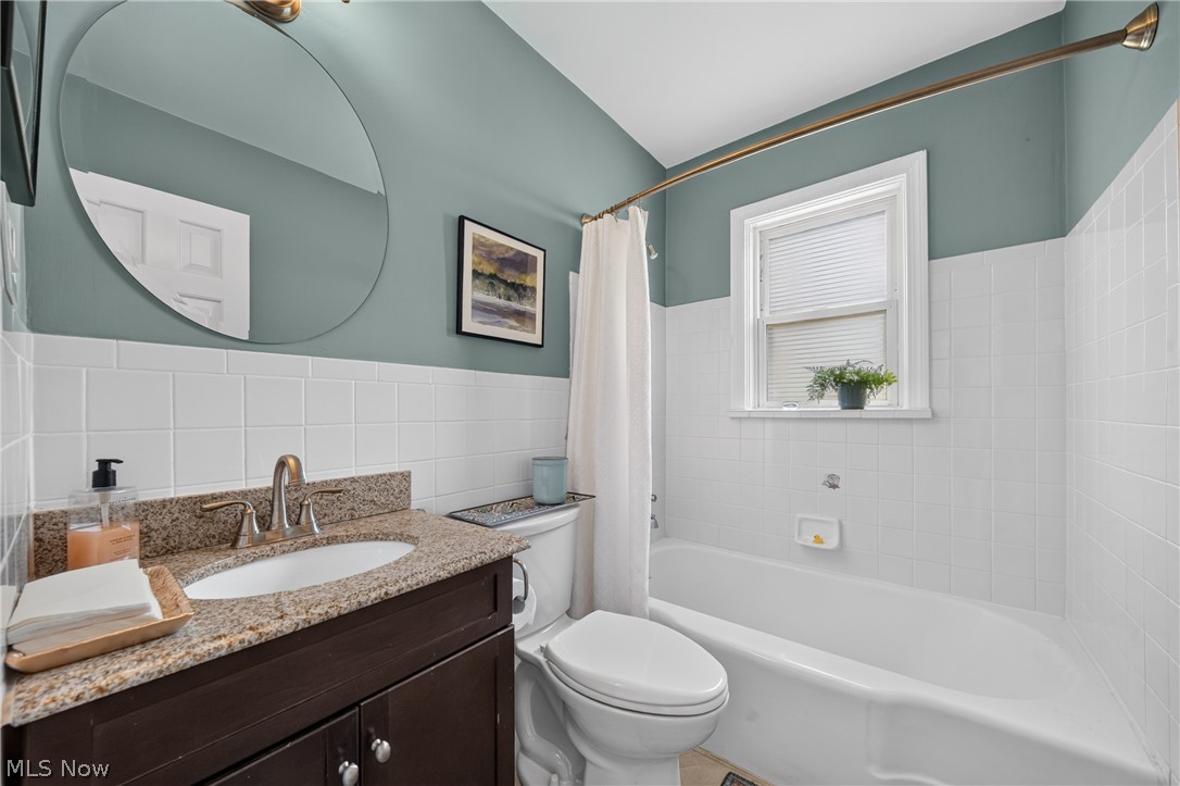 880 Sandusky Street Conneaut OH 44030