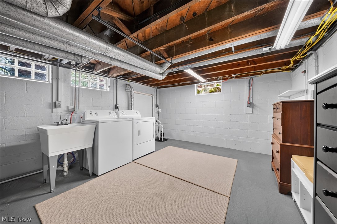 880 Sandusky Street Conneaut OH 44030