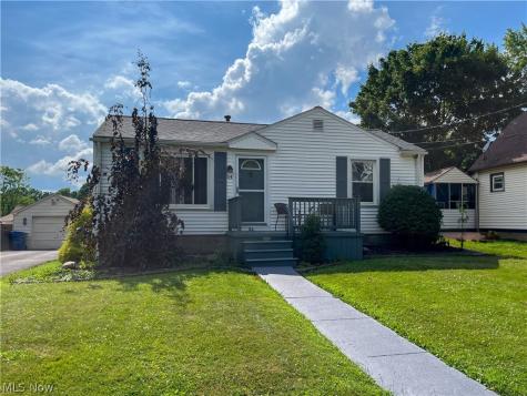 54 Poplar Avenue Niles OH 44446