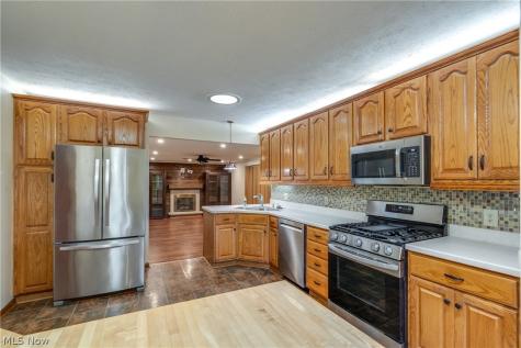 9942 Vista Drive North Royalton OH 44133
