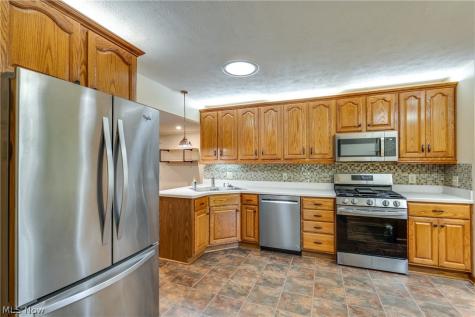 9942 Vista Drive North Royalton OH 44133