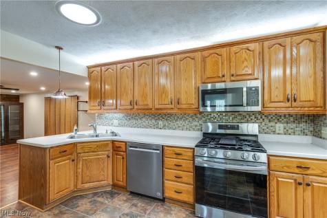 9942 Vista Drive North Royalton OH 44133