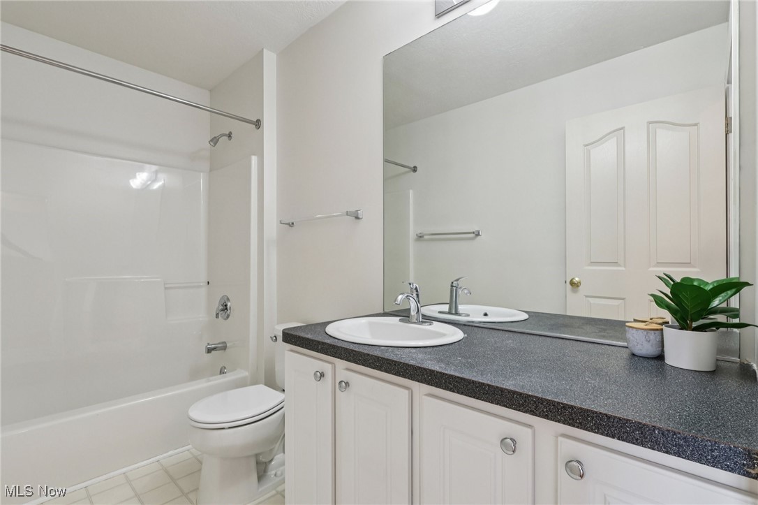 8683 Pine Creek Lane Northfield OH 44067