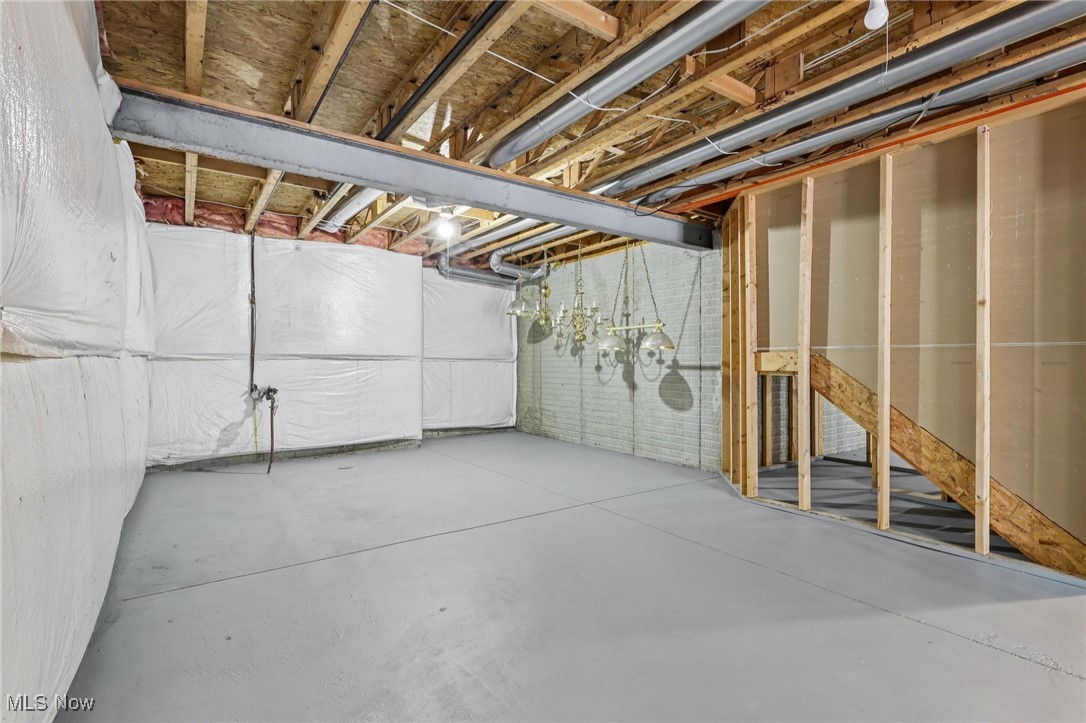 8683 Pine Creek Lane Northfield OH 44067