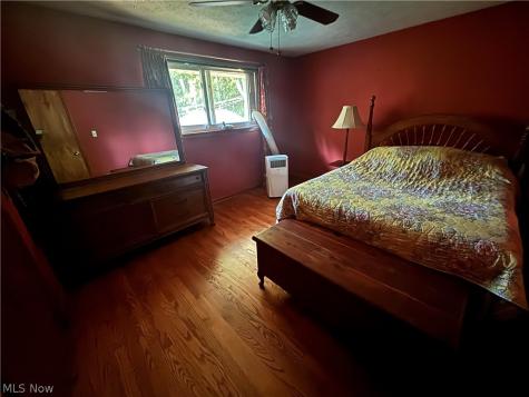 19202 Davinwood Drive Cleveland OH 44135