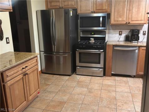 19202 Davinwood Drive Cleveland OH 44135