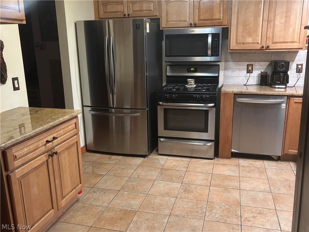 19202 Davinwood Drive Cleveland OH 44135