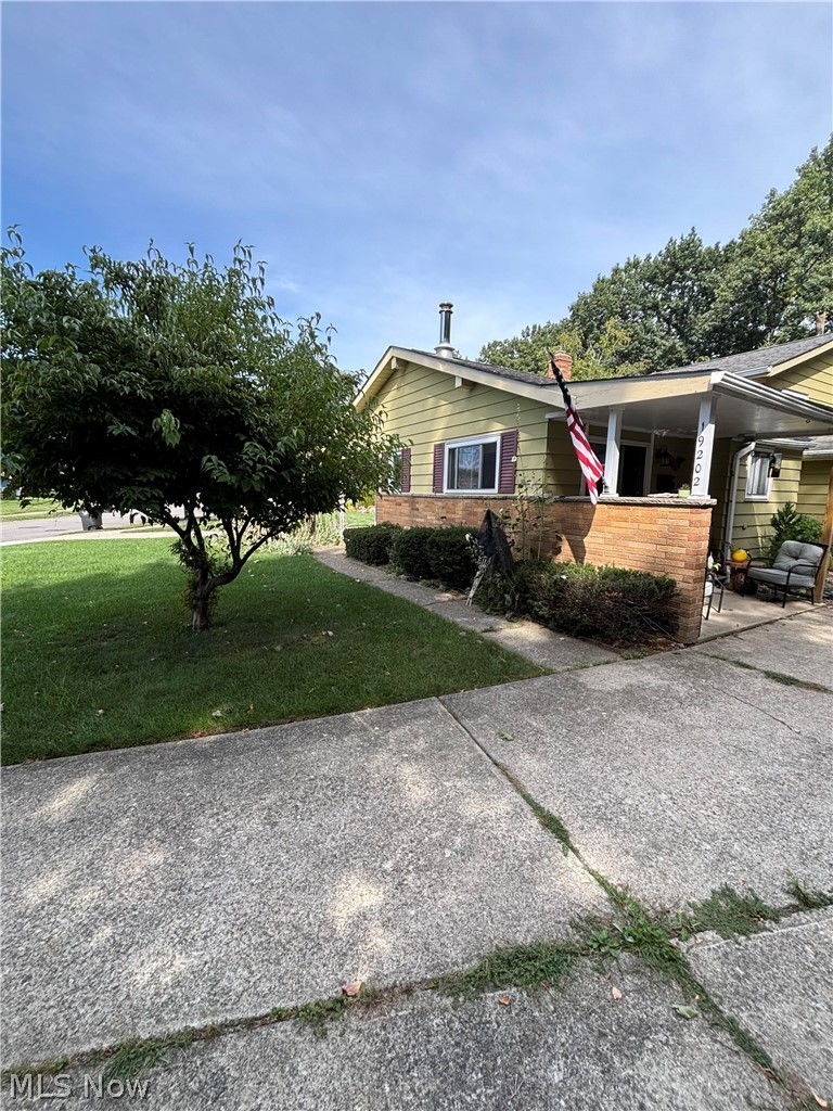 19202 Davinwood Drive Cleveland OH 44135