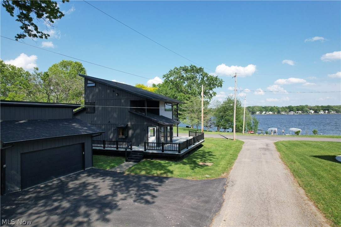 1652 Jersey Street Lake Milton OH 44429