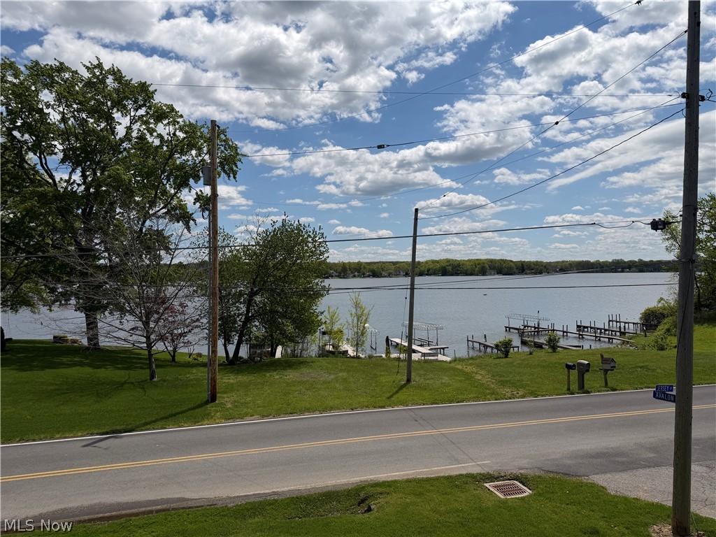 1652 Jersey Street Lake Milton OH 44429