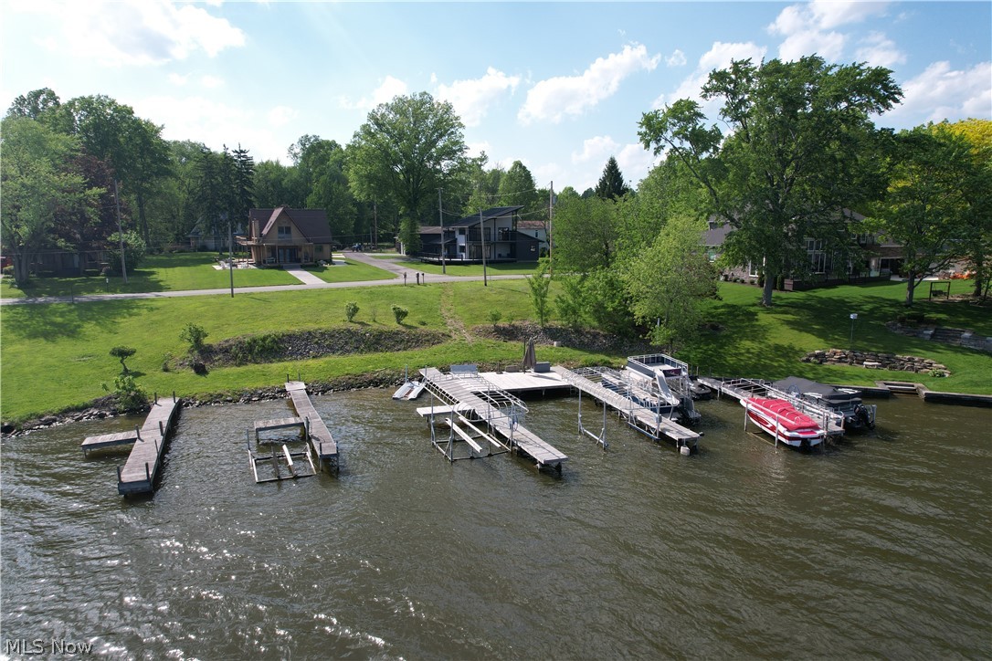 1652 Jersey Street Lake Milton OH 44429