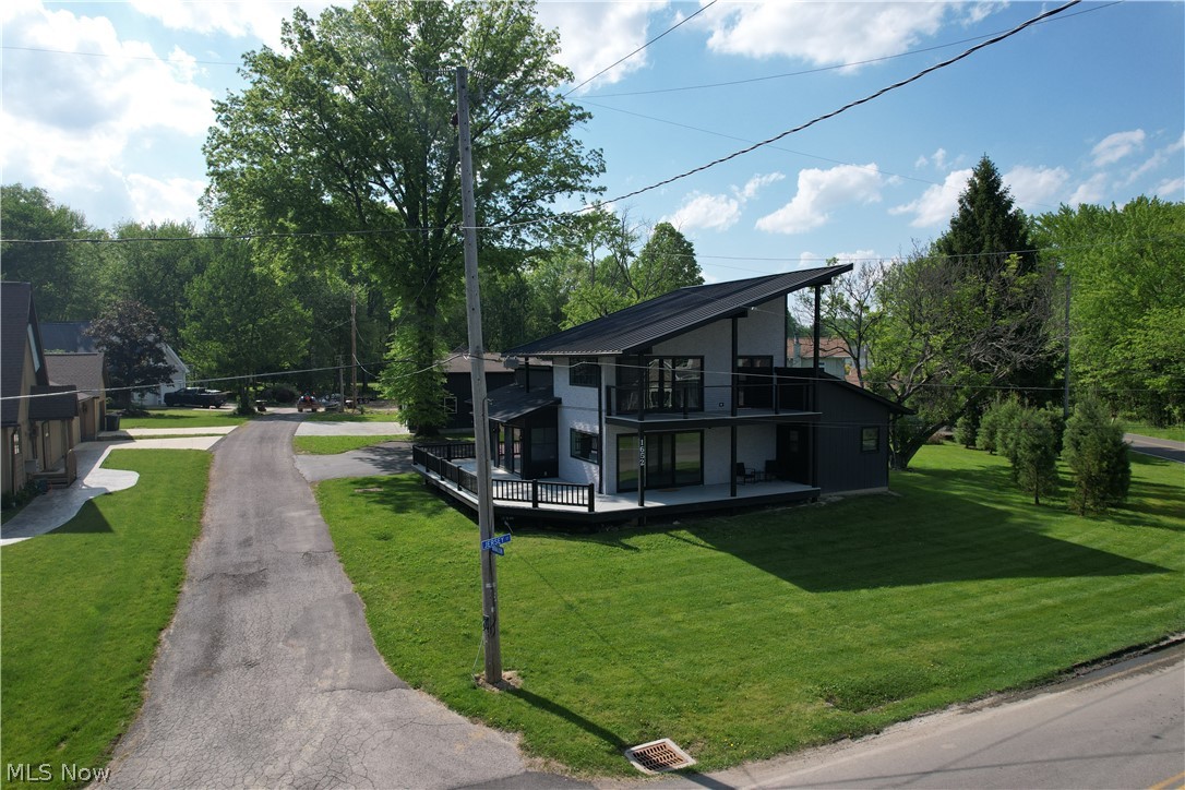 1652 Jersey Street Lake Milton OH 44429