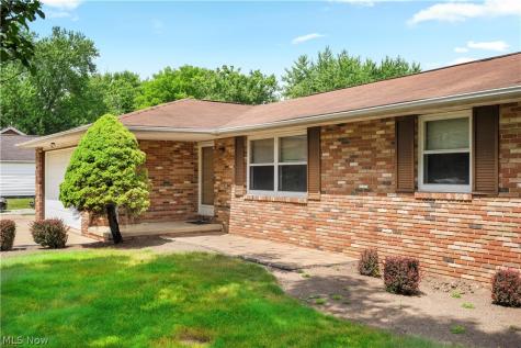 5411 Clay Street Louisville OH 44641