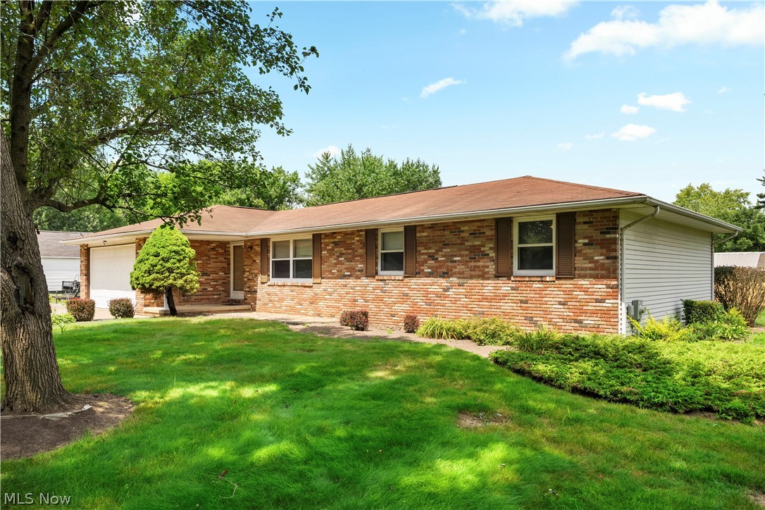 5411 Clay Street Louisville OH 44641