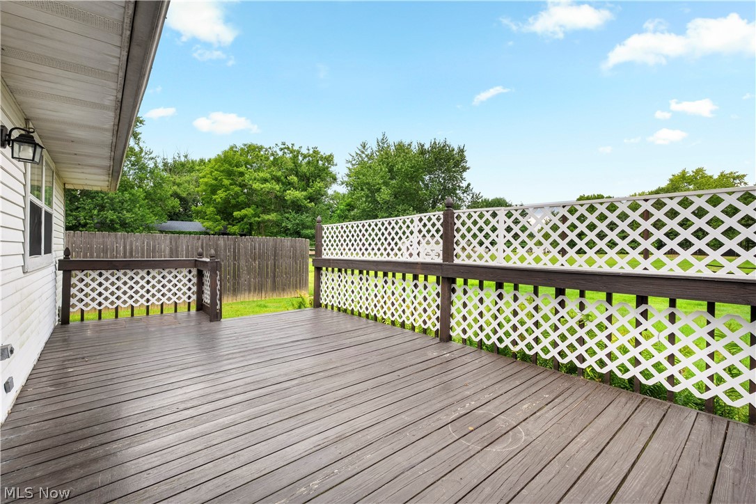 5411 Clay Street Louisville OH 44641