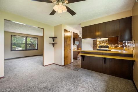 5411 Clay Street Louisville OH 44641