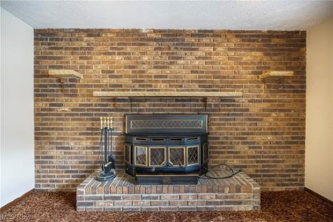 5411 Clay Street Louisville OH 44641