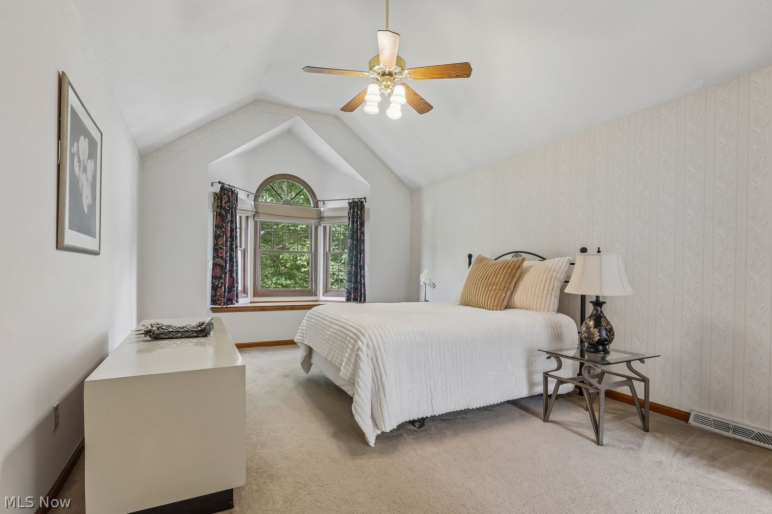 9691 River Oaks Drive North Royalton OH 44133