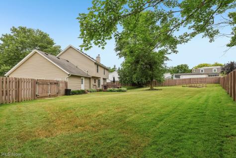 9691 River Oaks Drive North Royalton OH 44133