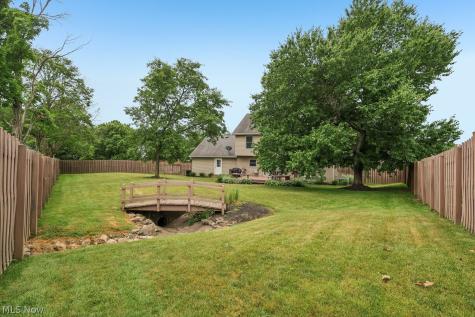 9691 River Oaks Drive North Royalton OH 44133