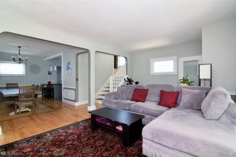 1190 Gladys Avenue Lakewood OH 44107