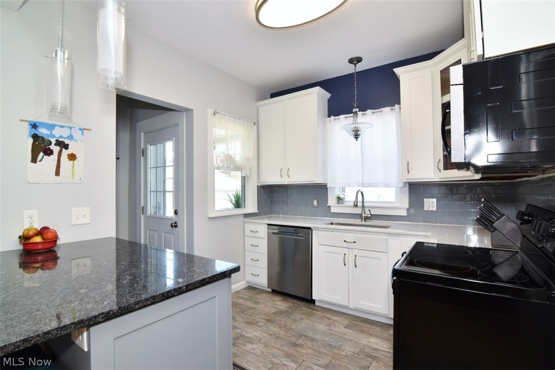 1190 Gladys Avenue Lakewood OH 44107