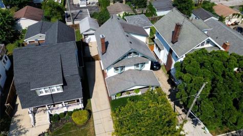 1190 Gladys Avenue Lakewood OH 44107