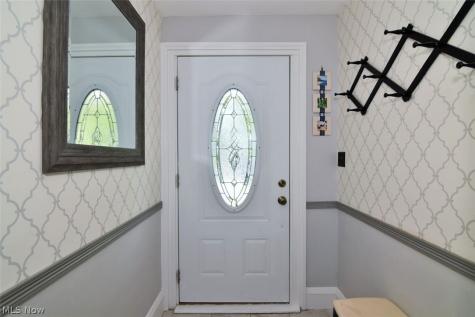 1190 Gladys Avenue Lakewood OH 44107