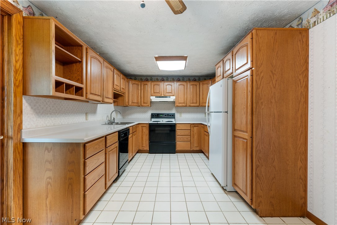 1478 Plateau Street NE Uniontown OH 44685