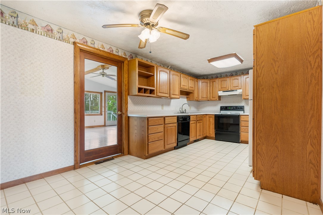 1478 Plateau Street NE Uniontown OH 44685
