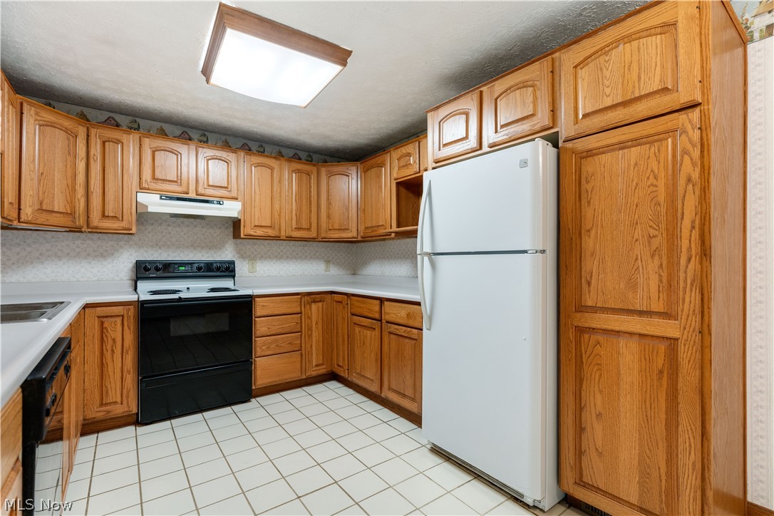 1478 Plateau Street NE Uniontown OH 44685