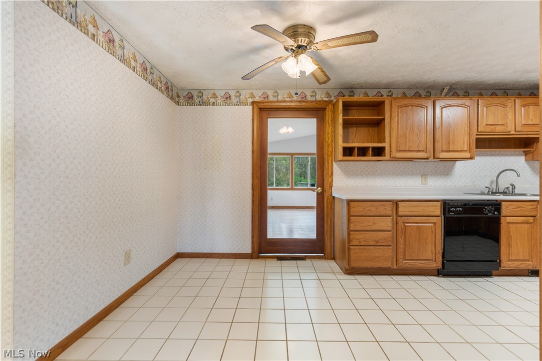 1478 Plateau Street NE Uniontown OH 44685