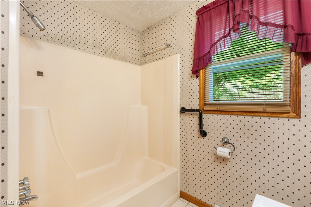 1478 Plateau Street NE Uniontown OH 44685