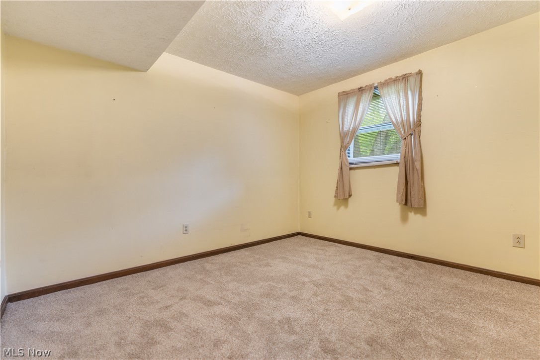1478 Plateau Street NE Uniontown OH 44685