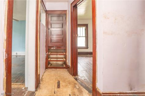 156 Colony Crescent Akron OH 44305