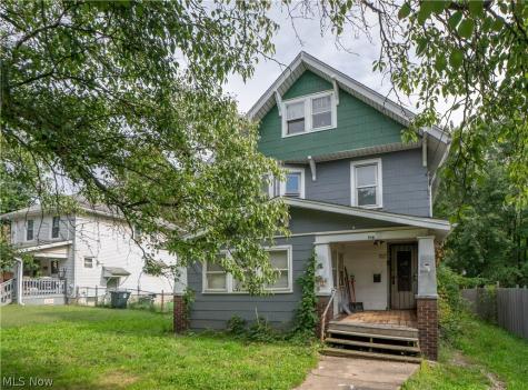 156 Colony Crescent Akron OH 44305