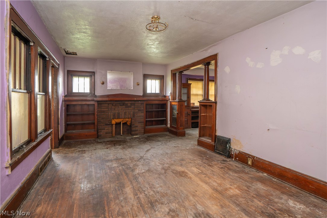 156 Colony Crescent Akron OH 44305
