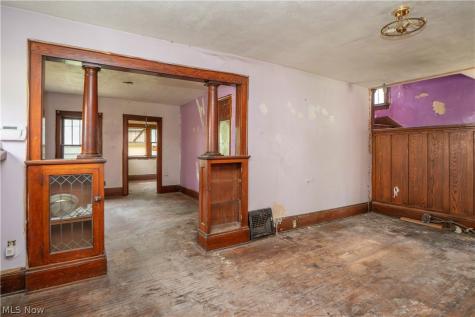 156 Colony Crescent Akron OH 44305