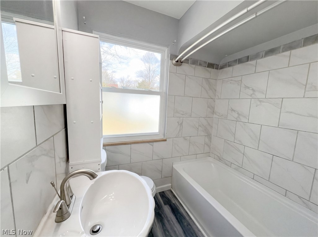 18715 Libby Road Maple Heights OH 44137
