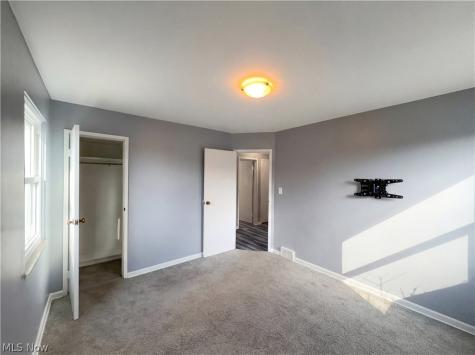18715 Libby Road Maple Heights OH 44137