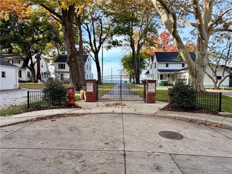 180 E 194th Street Euclid OH 44119