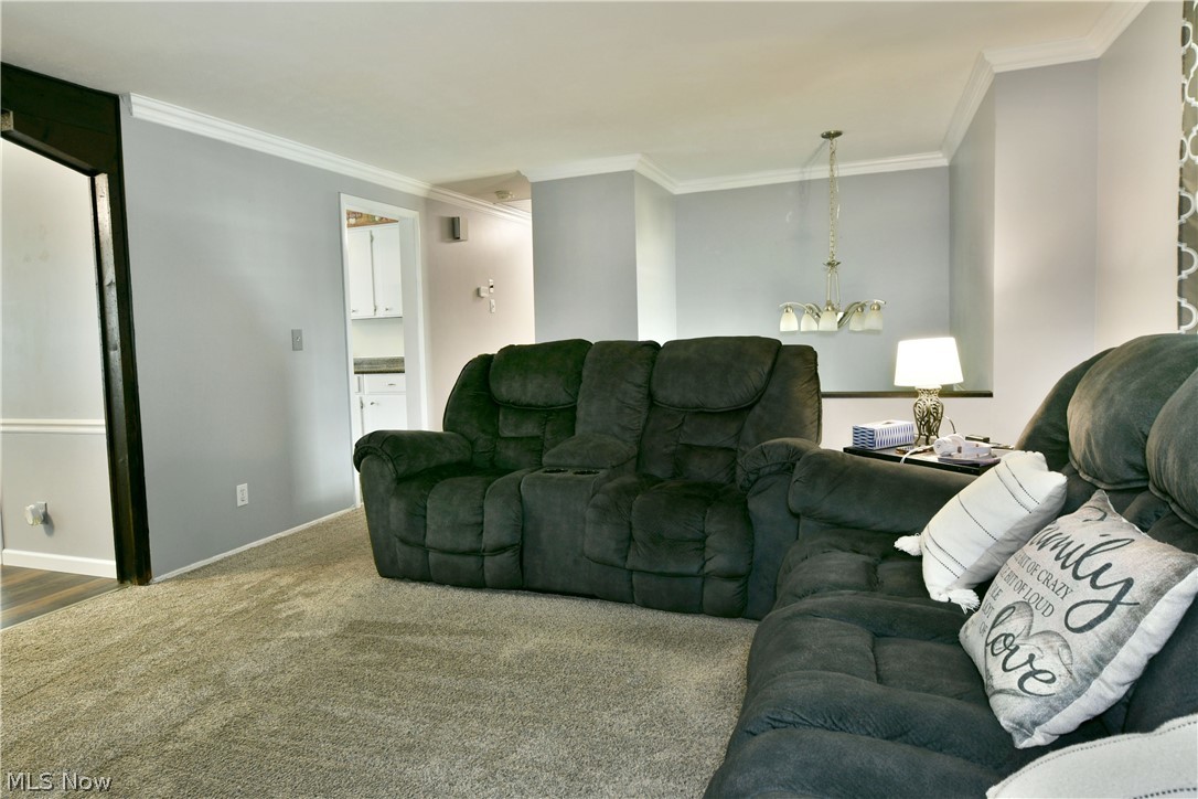 3710 Bellwood Drive SE Warren OH 44484