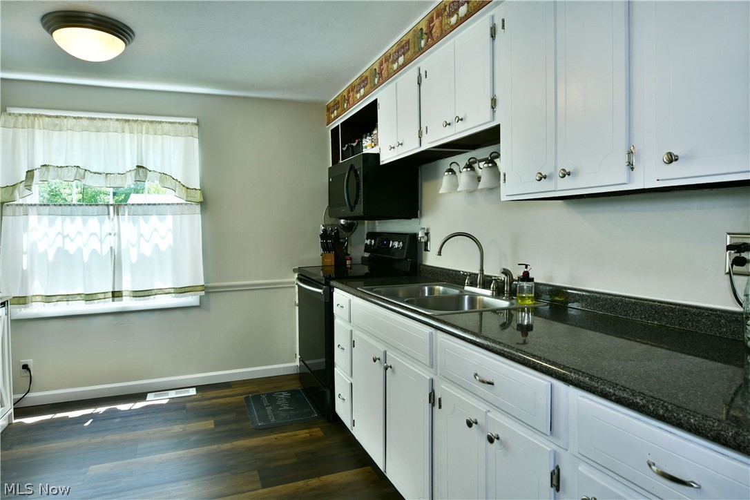 3710 Bellwood Drive SE Warren OH 44484
