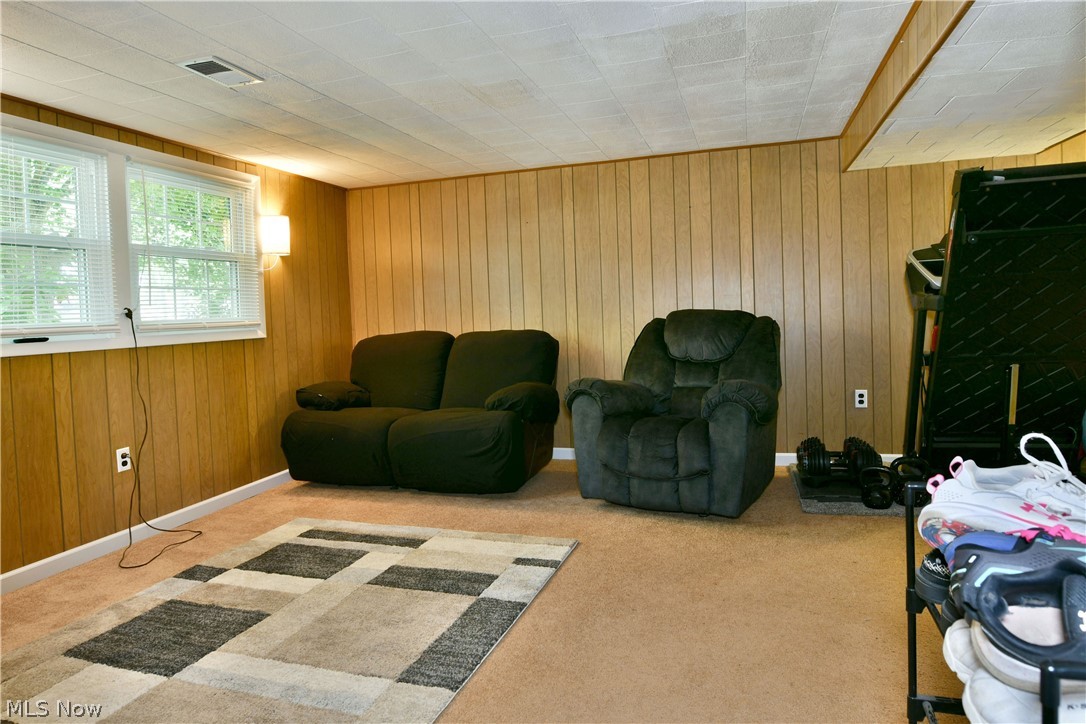 3710 Bellwood Drive SE Warren OH 44484