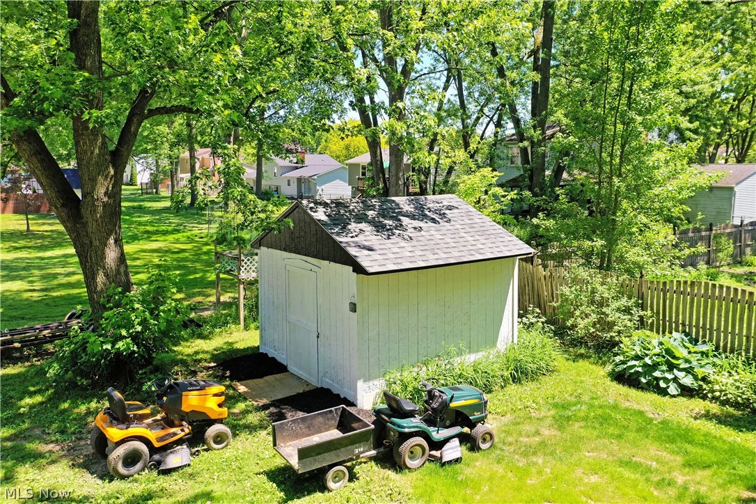 3710 Bellwood Drive SE Warren OH 44484