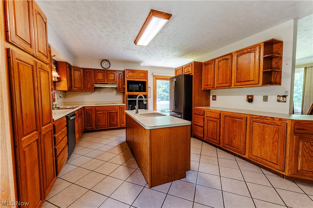 9509 & 9433 Frank Road SW Port Washington OH 43837