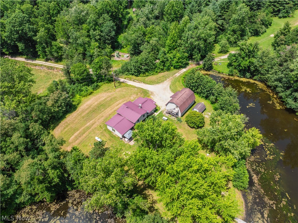 9509 & 9433 Frank Road SW Port Washington OH 43837
