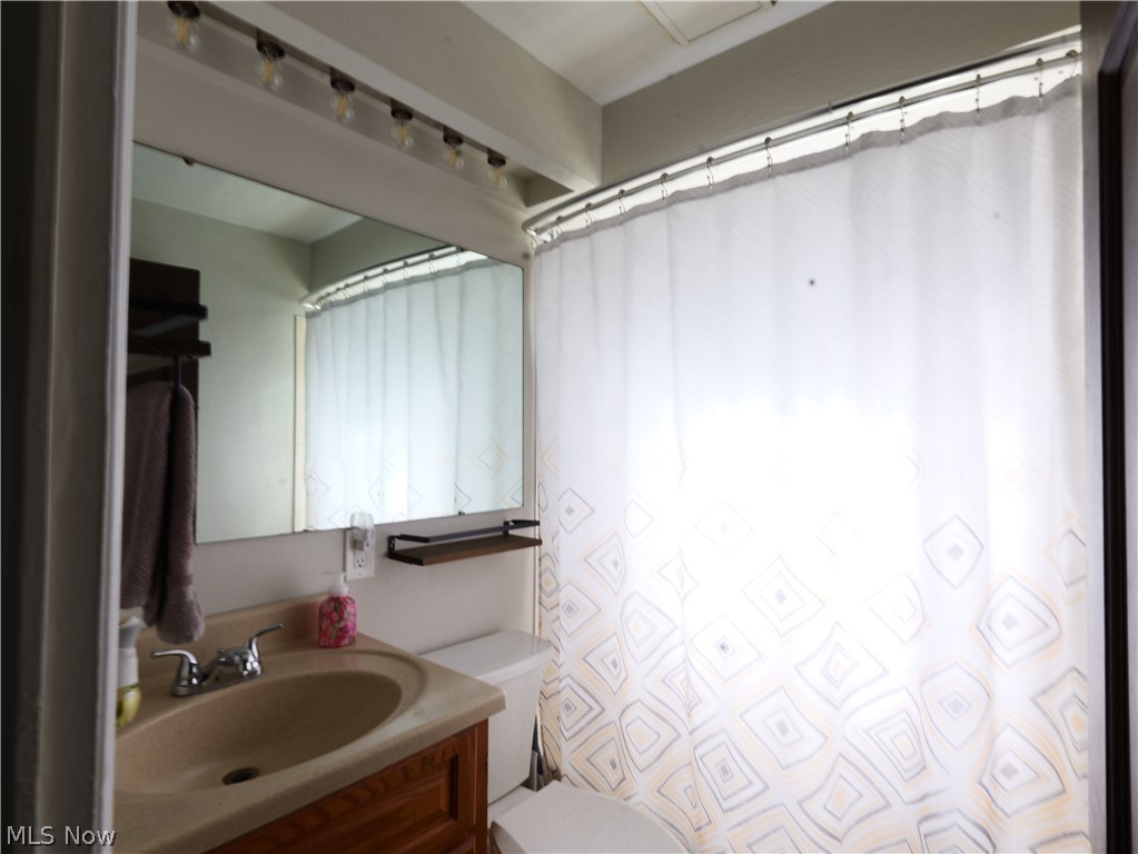 252 Parkgate Avenue Austintown OH 44515
