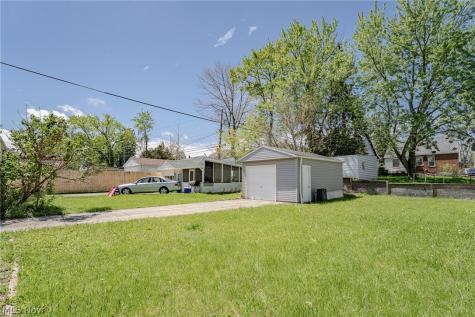 5264 E 117th Street Garfield Heights OH 44125